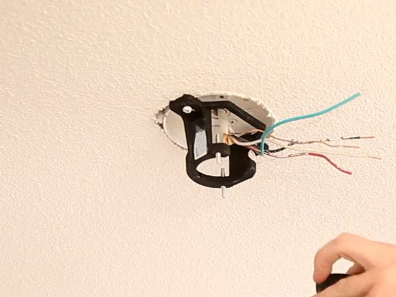How To Install a Ceiling Fan